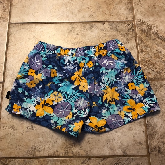 SOLD Patagonia Floral Barely Baggies - Picture 4 of 4